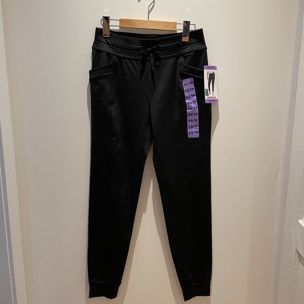 Bundle of 2 NWT and NWOT '32 Degrees' Tech Jogger, XS, Green and Black